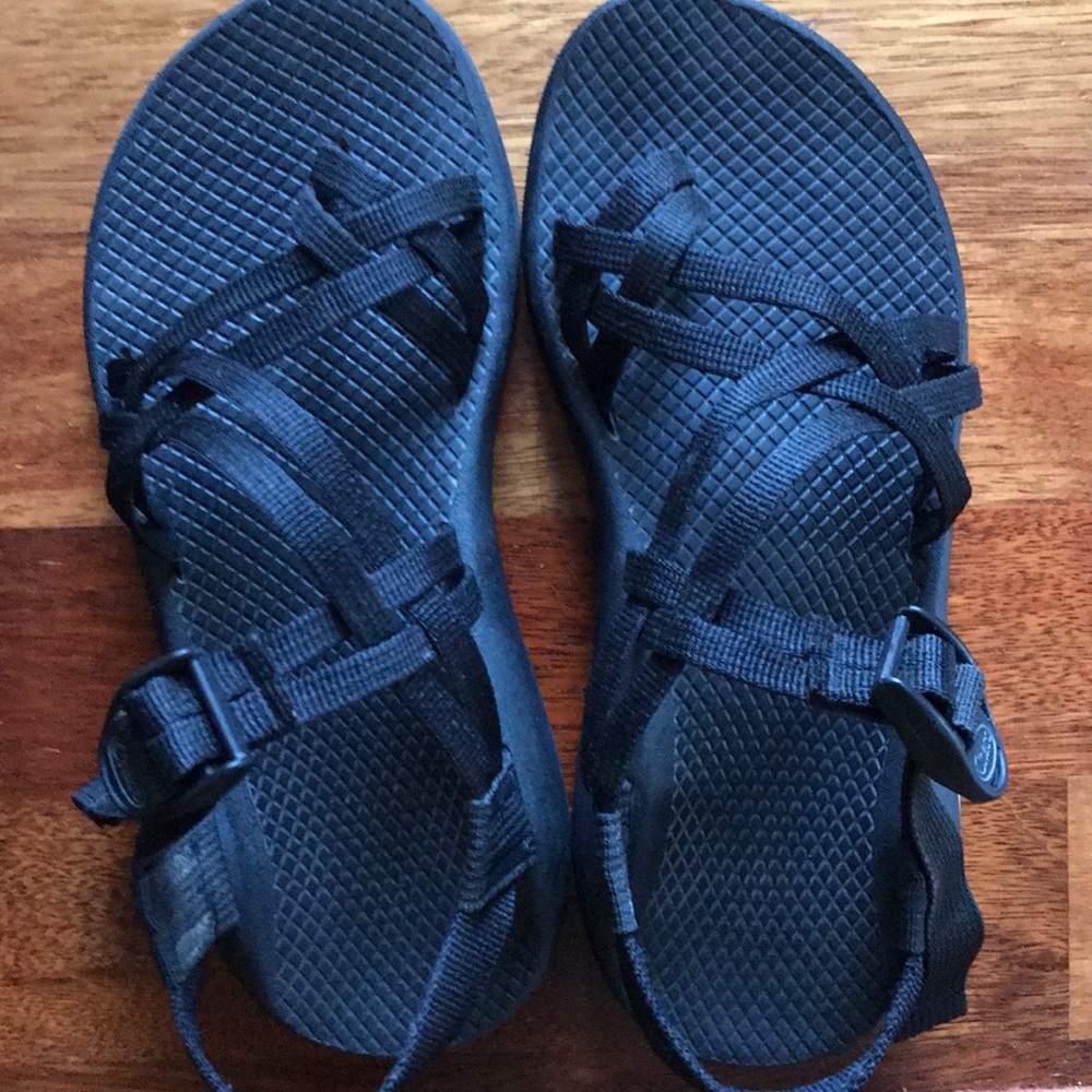 Chaco zx2 7 like new